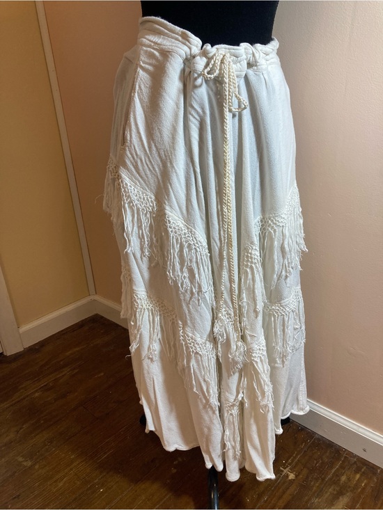 Vintage Dresses & Skirts - Vintage White Fringe Midi Skirt